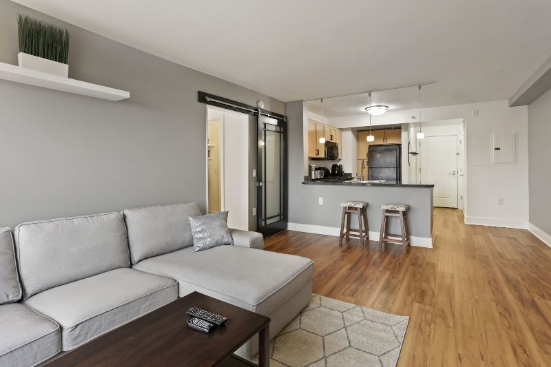 Modern Wharf condo & Garage parking included - Photo 8
