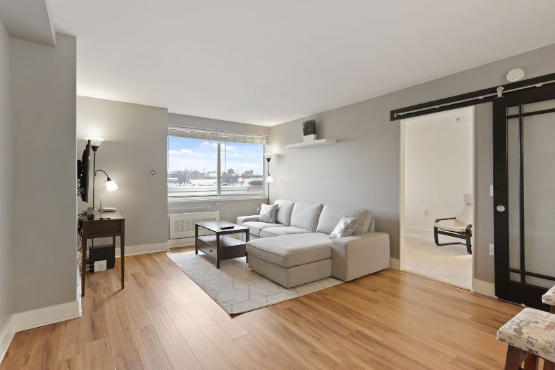 Modern Wharf condo & Garage parking included - Photo 5