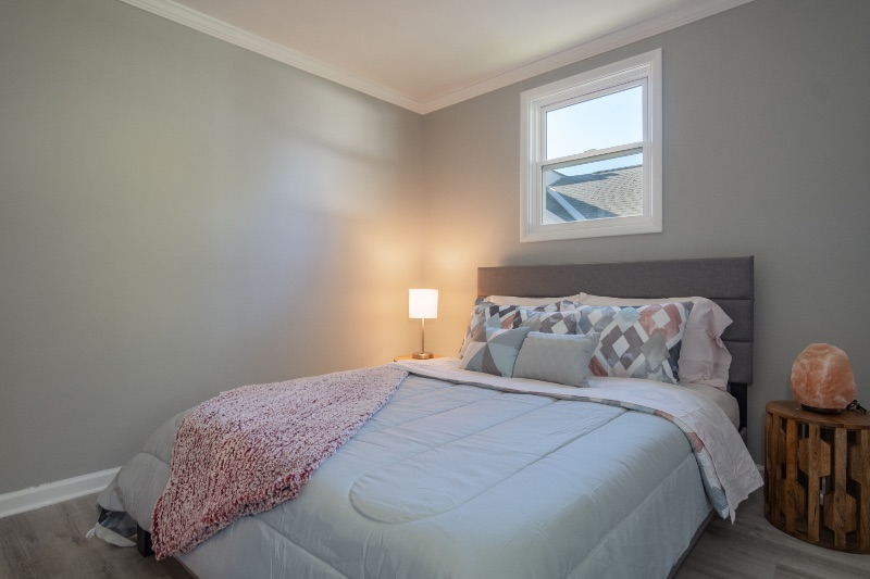 Bright and Sunny Mid Century Ranch - Photo 8