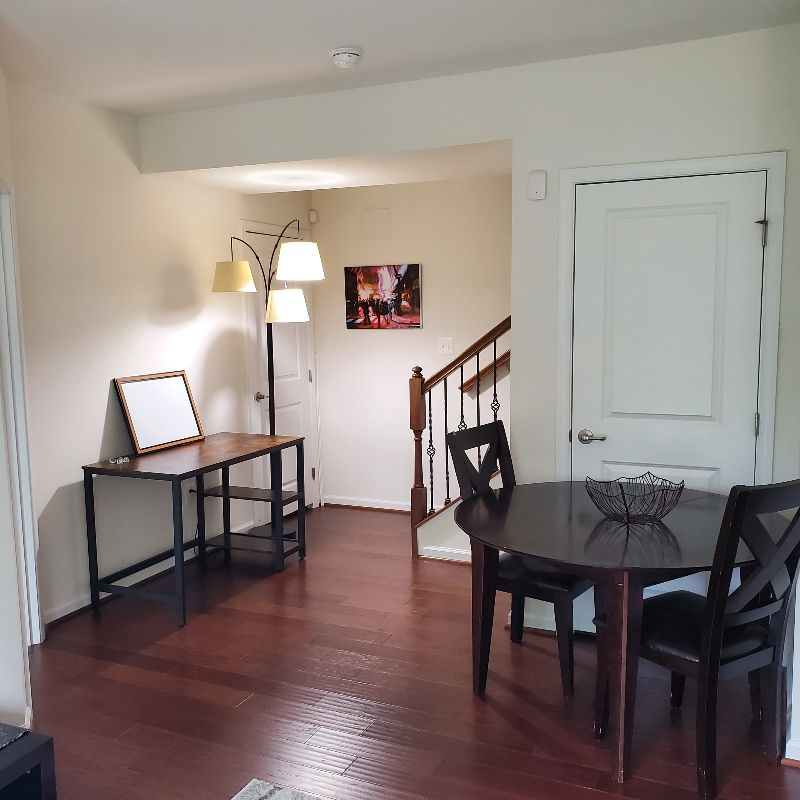 Suburban Feel in the City -- A Home away from Home (mother in law suite with private living room , b - Photo 5