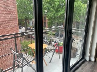Private room wth Balcony Near Union Station - September 2025 - Photo 1