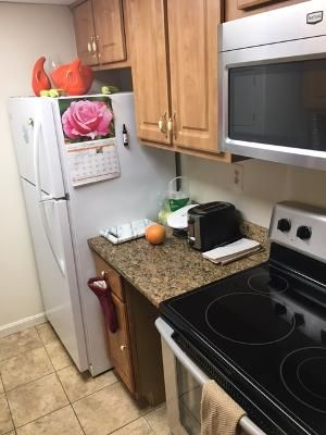 Upscale 1 bd. 1 ba. Fully Furnished Capitol Hill Condo in Washington, D.C. - Photo 8