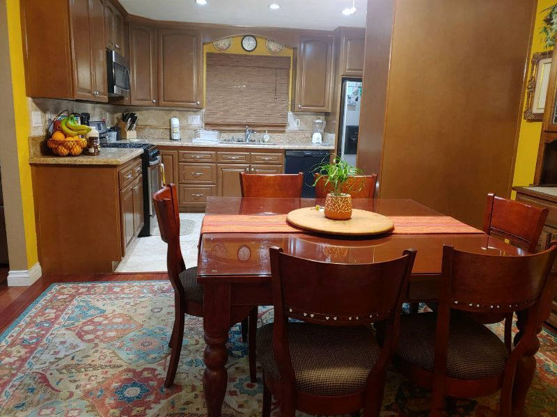 Sparkling Clean 1 Bed / 1 Bath Home - Photo 1