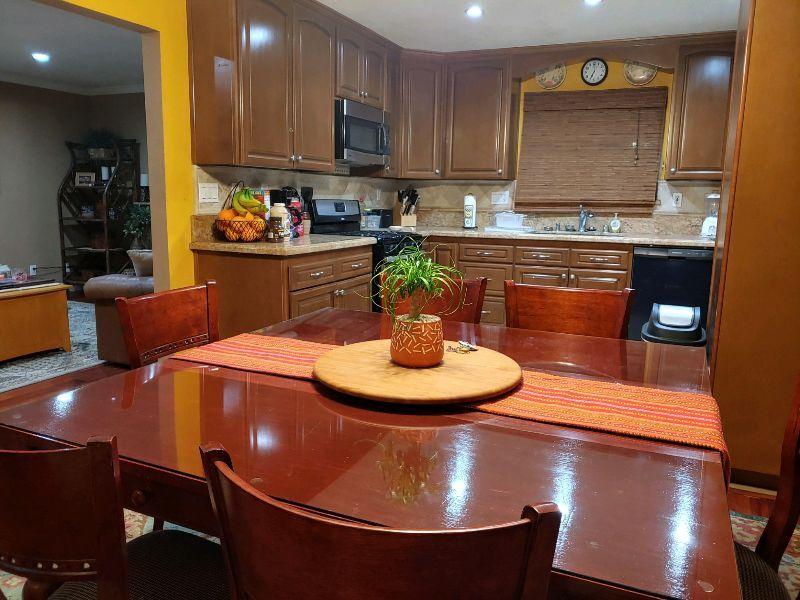 Sparkling Clean 1 Bed / 1 Bath Home - Photo 2
