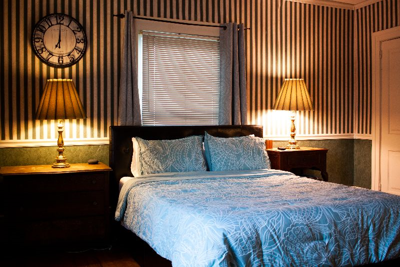 Historical Henrietta House by Mt Cottages - Photo 11