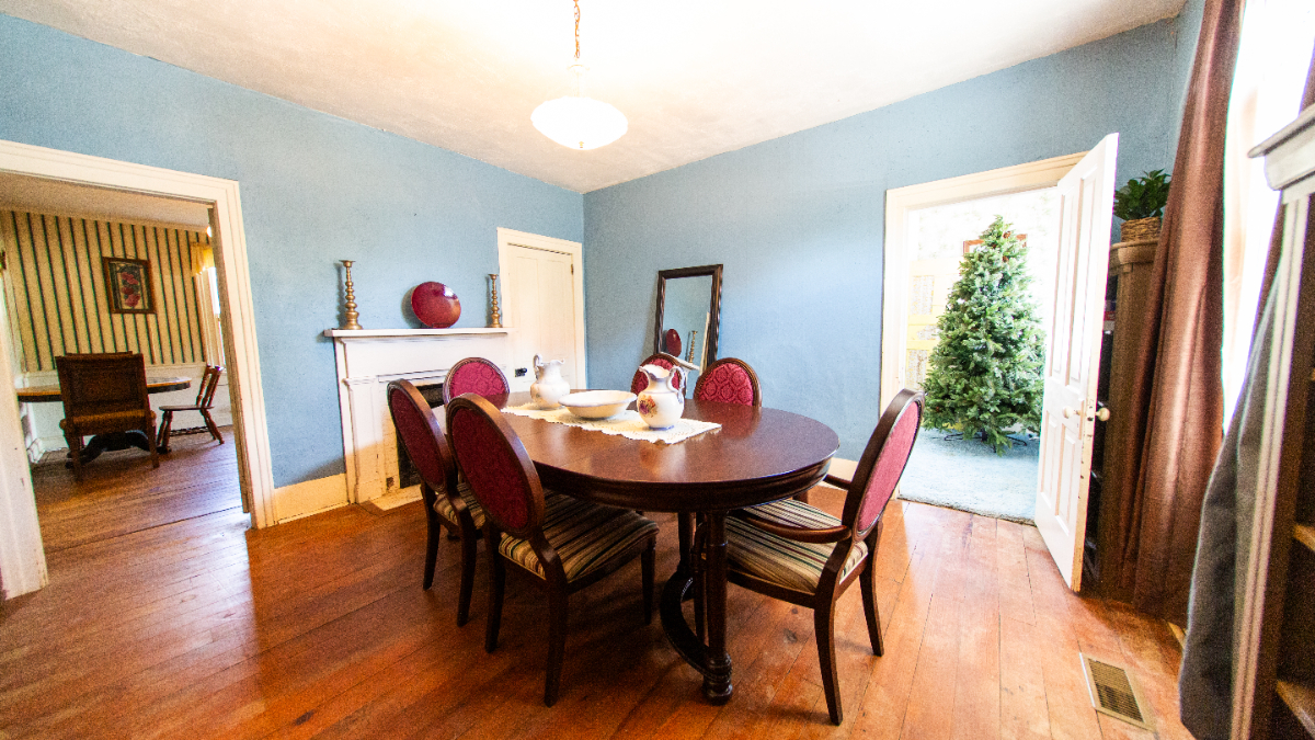 Historical Henrietta House by Mt Cottages - Photo 9