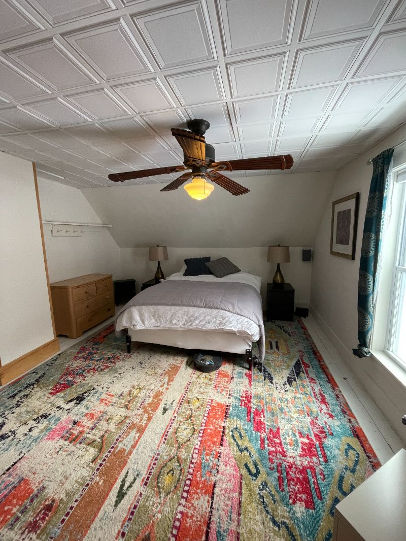 private suite close to town - Photo 5