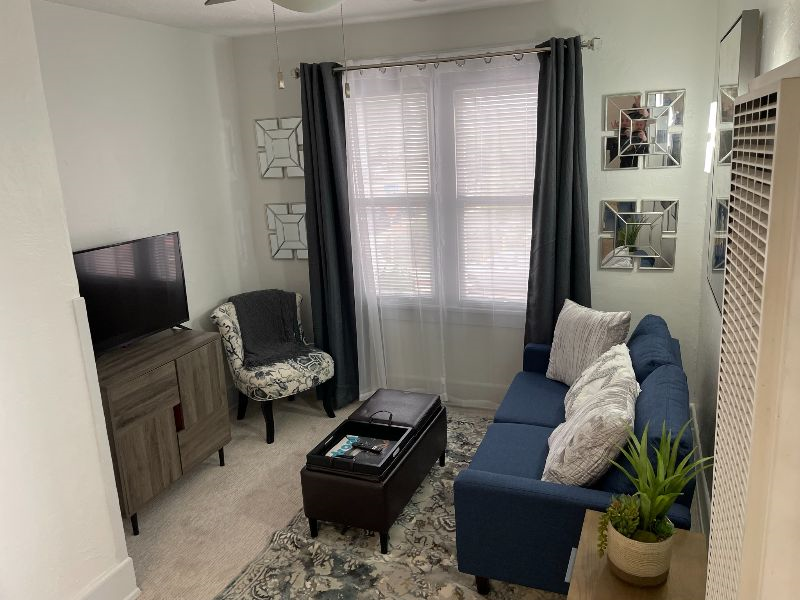 Freshly Remodeled 1 Bedroom Apartment Minutes from Fiesta Island/Sea World **OFFSTREET PARKING** - Photo 3