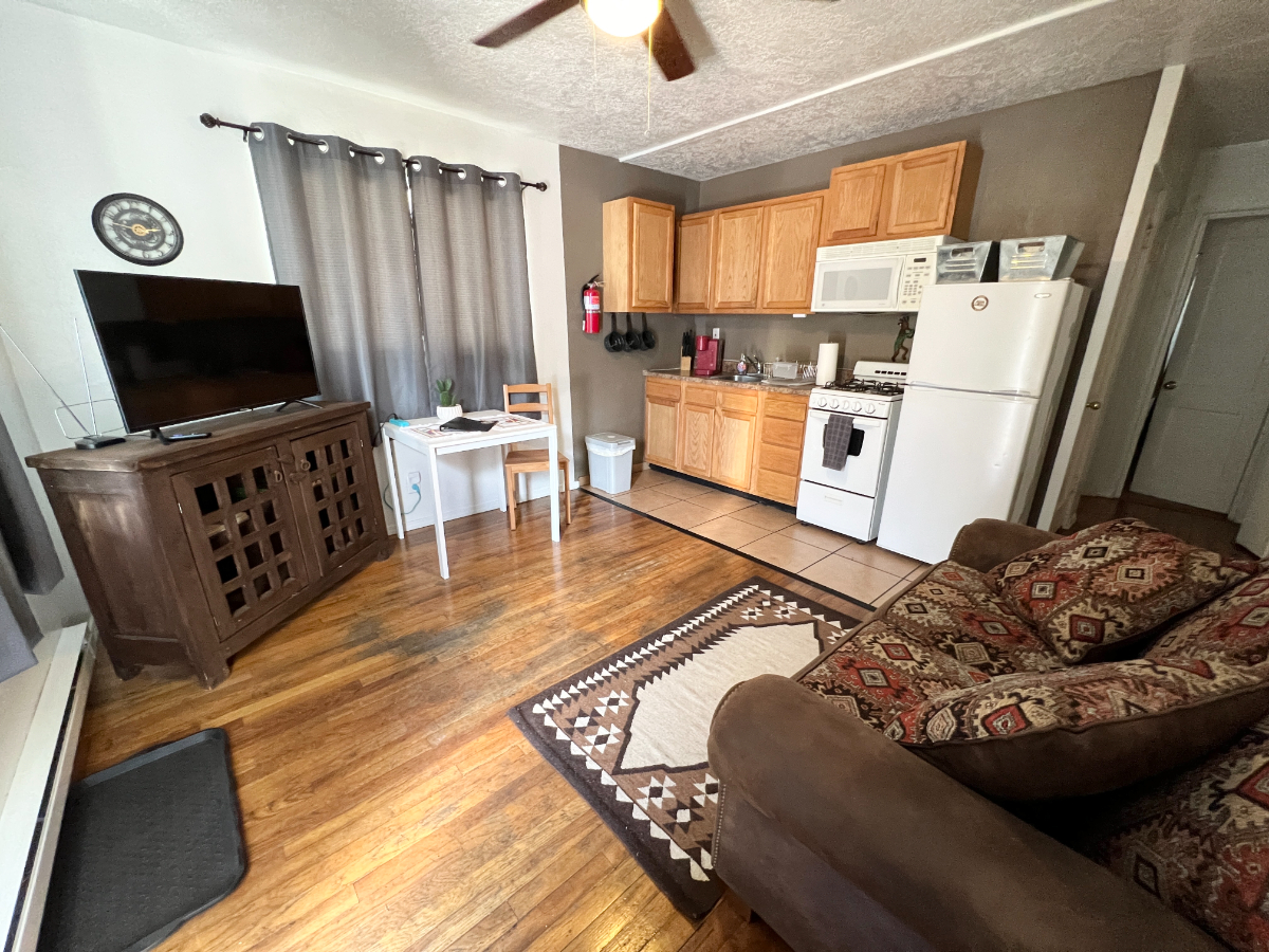 Southwestern Homey Private 1 Bed 