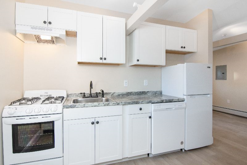 Bright, Modern, Private 1 bed / 1 bath - Photo 1
