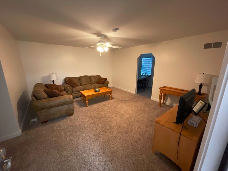 Cozy Apartment near Downtown Apt B
