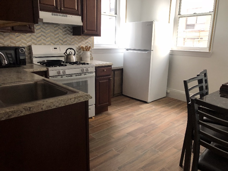 2 Bedroom Fully Renovated Apartment - Photo 9