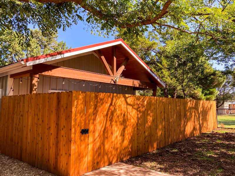 RN-owned property just minutes from UMC and Covenant *entire place* - Photo 4
