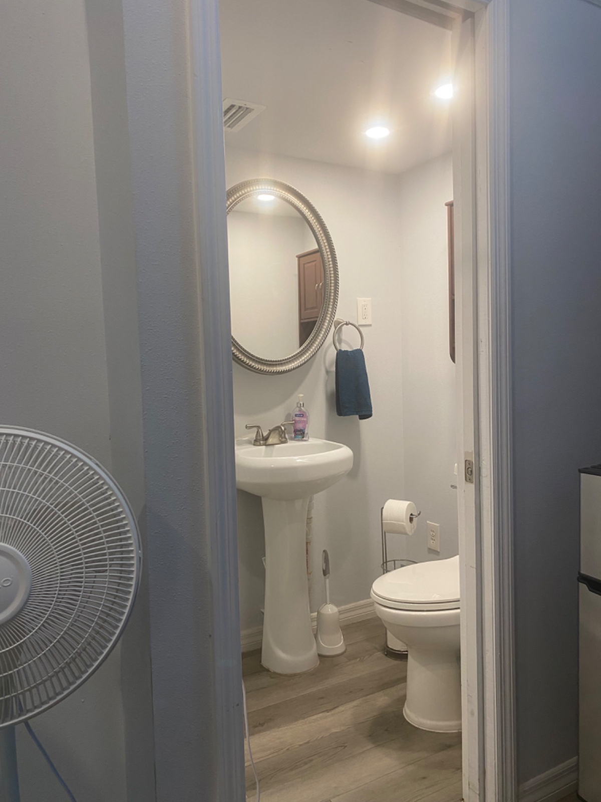 Private Room w bath - Photo 3
