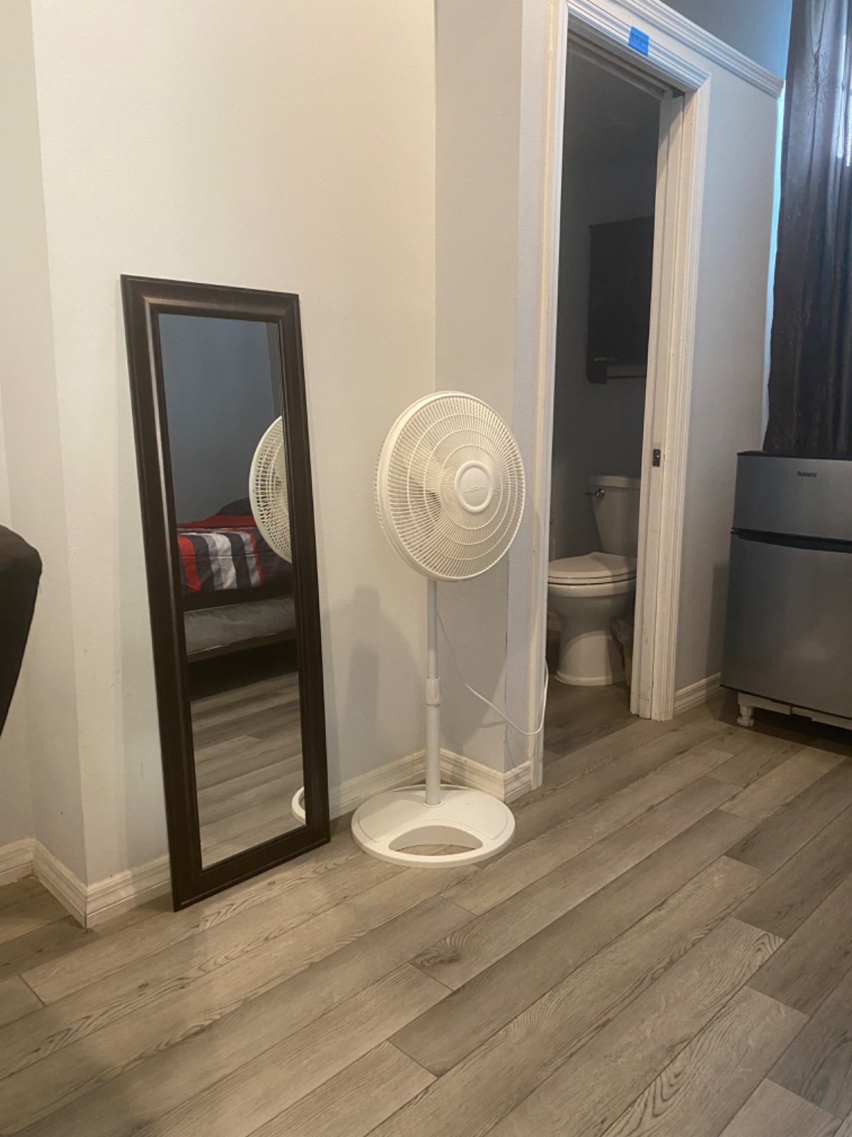 Private Room w bath - Photo 7
