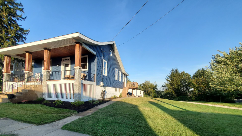 Beautifully Remodeled Home - Photo 3