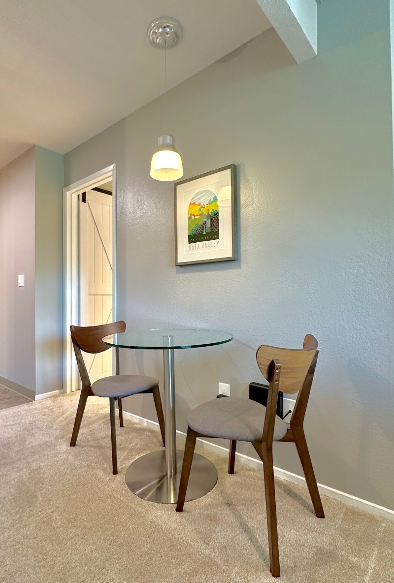 Studio condo-across from Sutter Vallejo, two blocks from Kaiser Vallejo and 20min drive to Queen of the Valley Hospital Napa - Photo 4