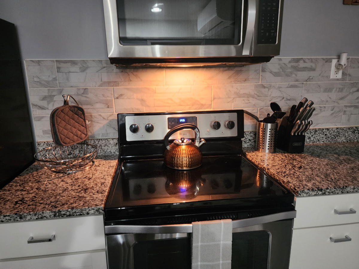 Gorgeous 2 bedroom/1 bath apartment near everything in SW DC - Photo 5