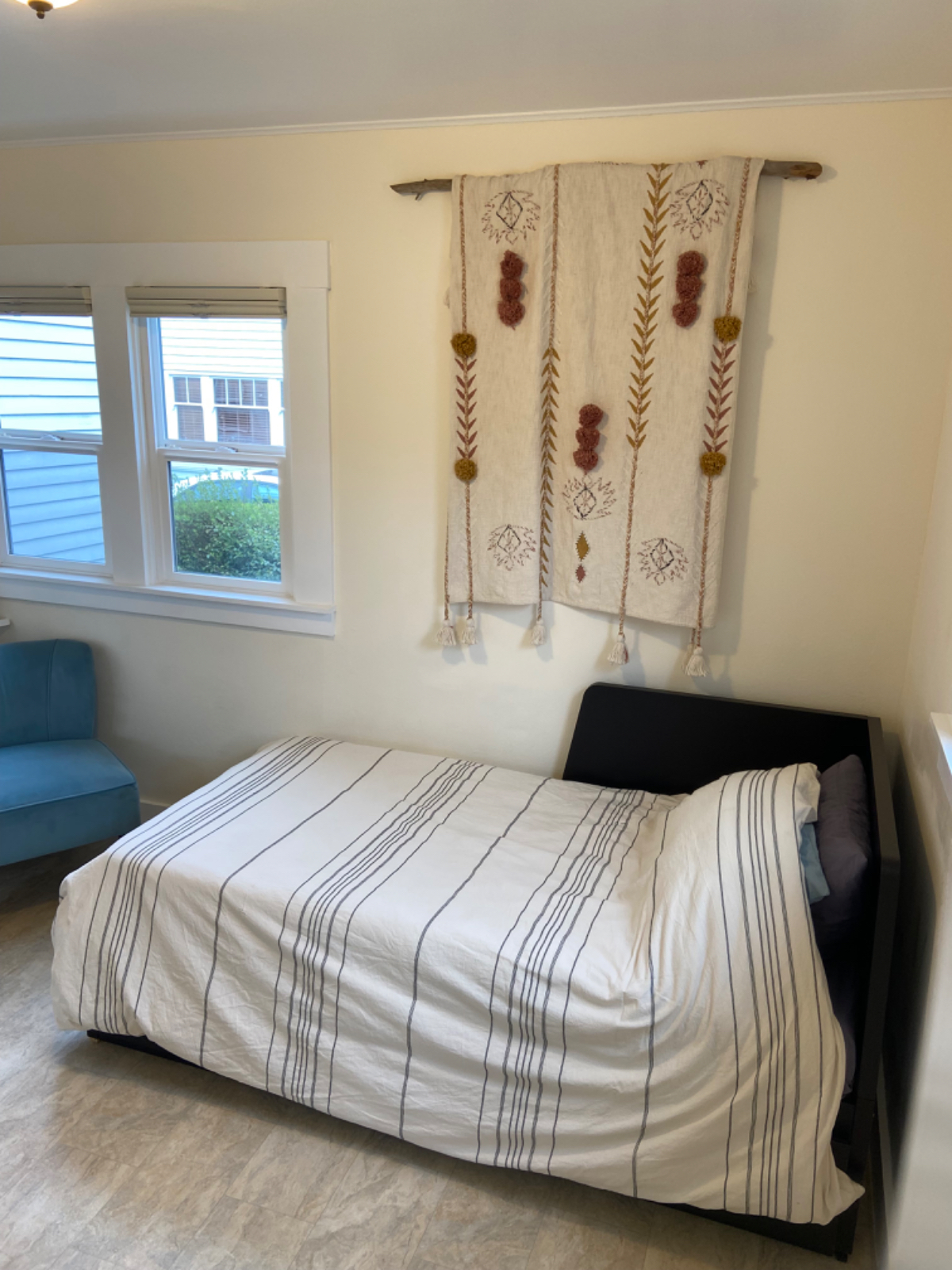 Private quiet studio near Henderson Center