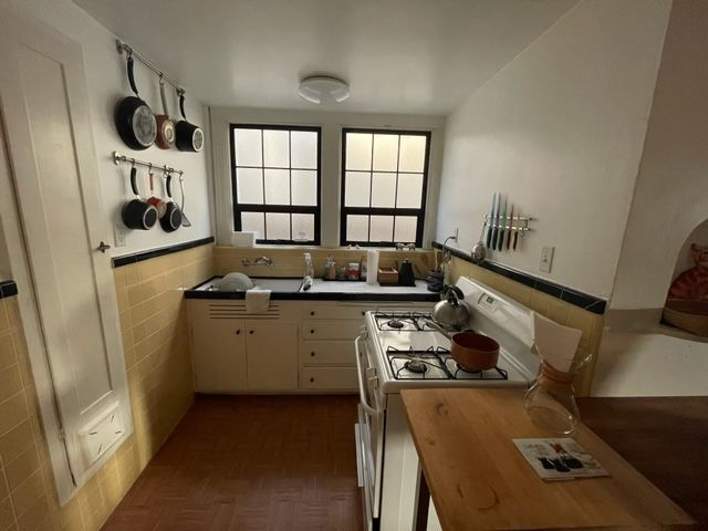 San Francisco Beautiful and Spacious In-law apartment - Photo 4