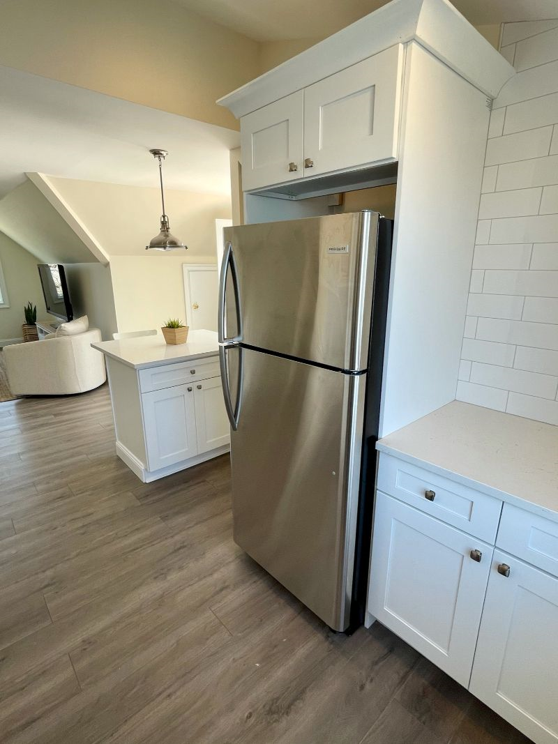 Updated and spacious one bedroom apartment - Photo 6