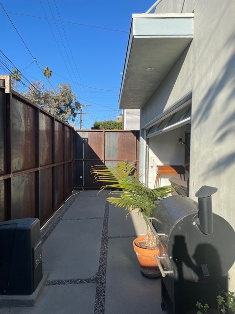 Serene Venice Studio with full kitchen - Photo 3