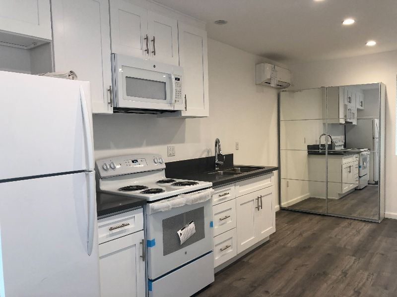 Beautiful Furnished Guest House - Cedars/UCLA/Kaiser - Photo 1