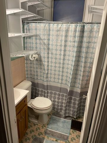 1 bedroom whole unit keyless entry - Photo 9