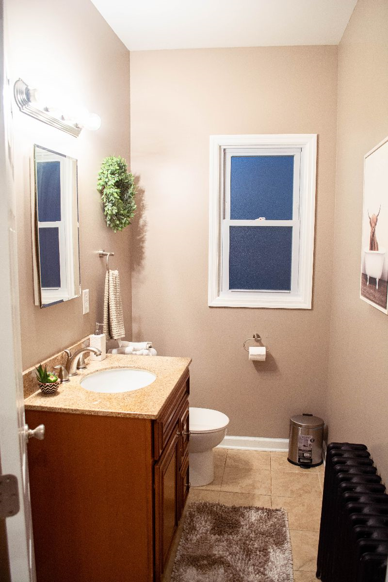 Spacious Urban APT w/4BR  Office-Ready in Albany - Photo 11