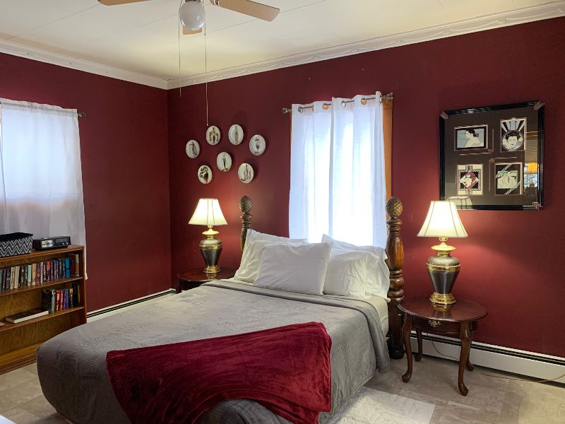 Whimsy Cottage - 3 BR cottage serving the Newport VT medical community - Photo 4