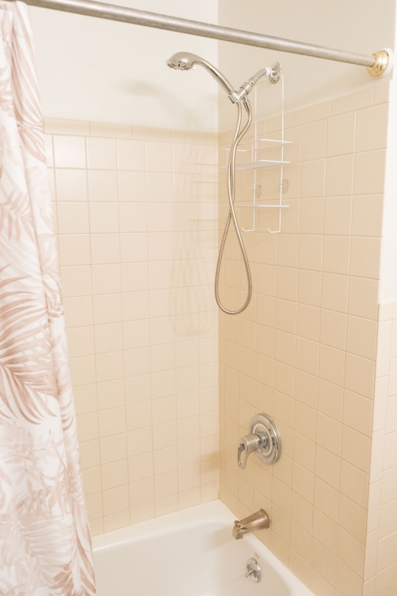 3rd Floor, Lovely, spacious, modern 1-bedroom apt. - Photo 4