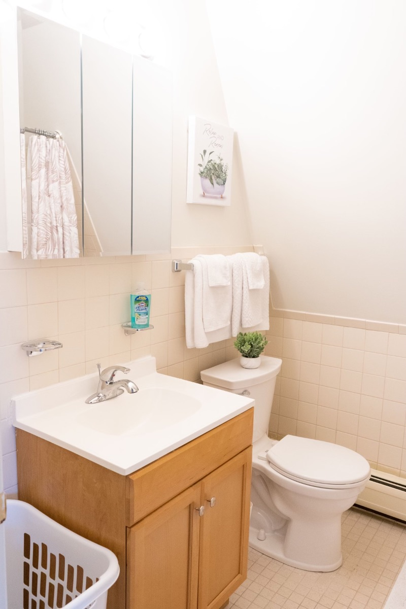 3rd Floor, Lovely, spacious, modern 1-bedroom apt. - Photo 7
