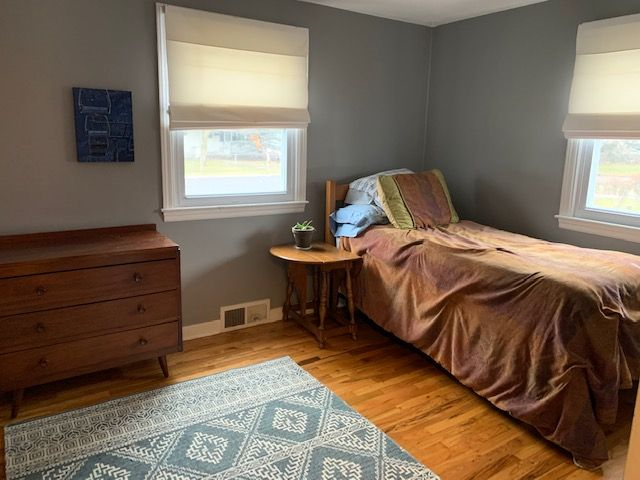 Furnished room in quiet, safe, convenient area - Photo 2