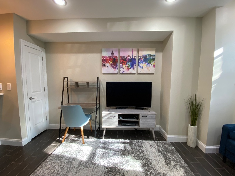 Dupont Circle Townhouse Condo - 2 bed, 2 bath, All Utilities Included - Photo 5