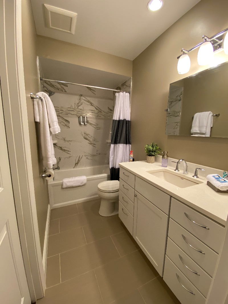 Dupont Circle Townhouse Condo - 2 bed, 2 bath, All Utilities Included - Photo 10