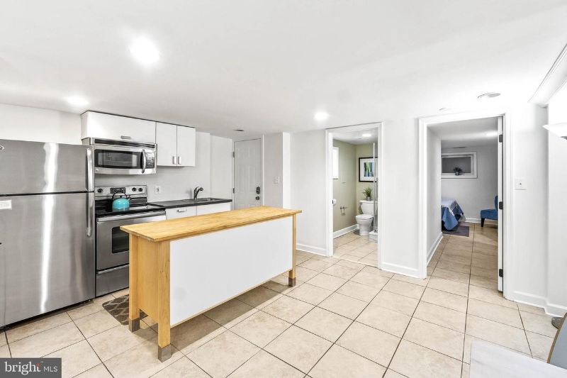 H Street/Cap Hill Apt - Photo 3