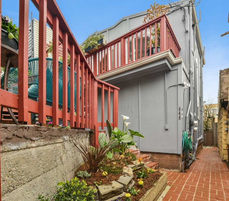 Ocean Beach Garden Apartment - Photo 6