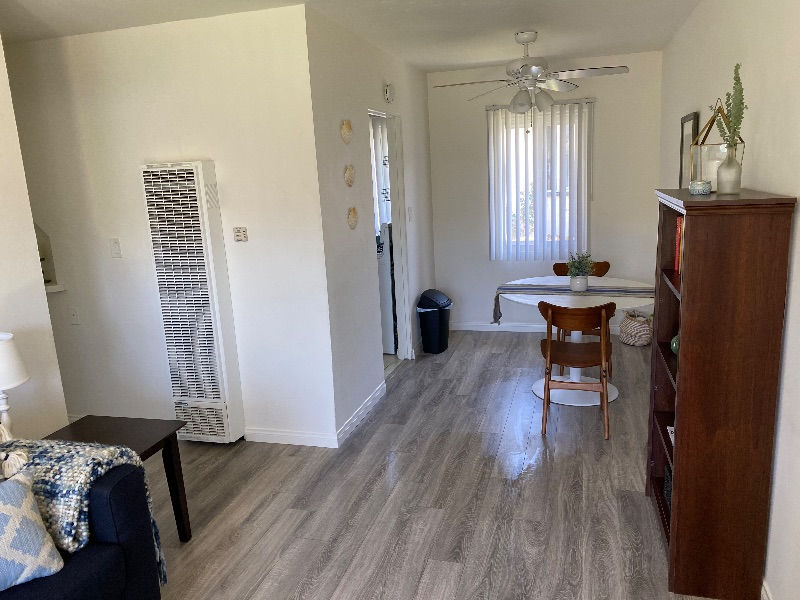 TWO BLOCKS FROM THE BEACH - FULLY FURNISHED - UPDATED 1/1 & GARAGE - Photo 4