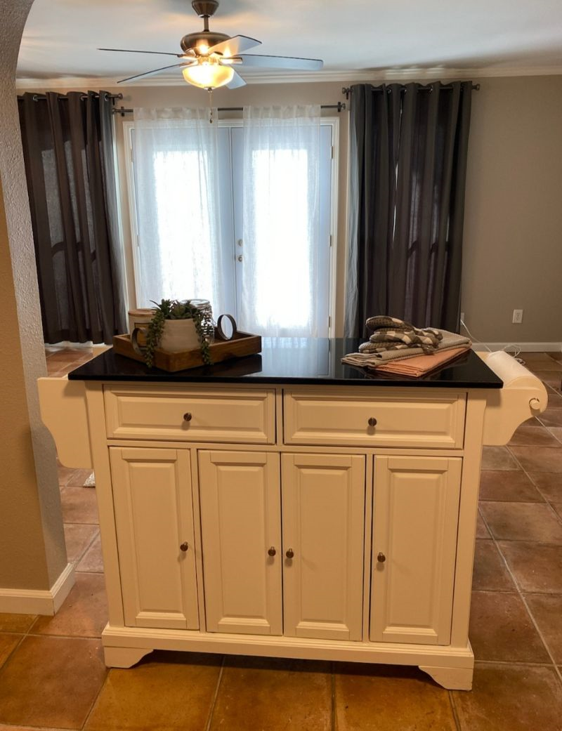 Cozy Cottage in desirable Lincoln Center - Photo 5