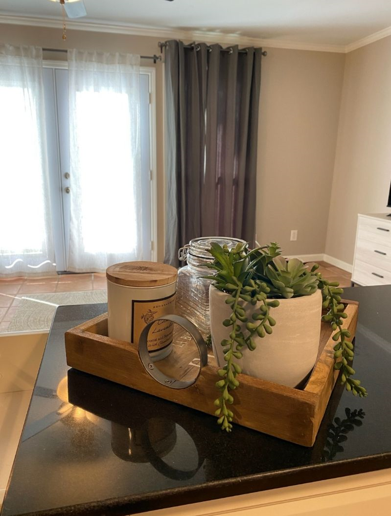 Cozy Cottage in desirable Lincoln Center - Photo 4