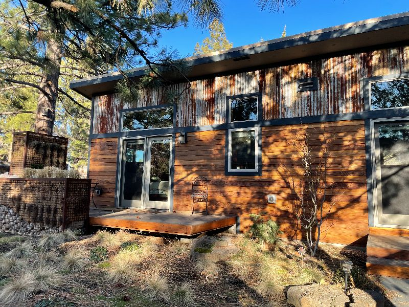 Executive Custom Westside Cottage - Photo 4