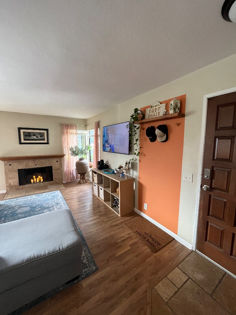 Spacious 2 bed/2.5 bath Townhouse in Great Location - Photo 6