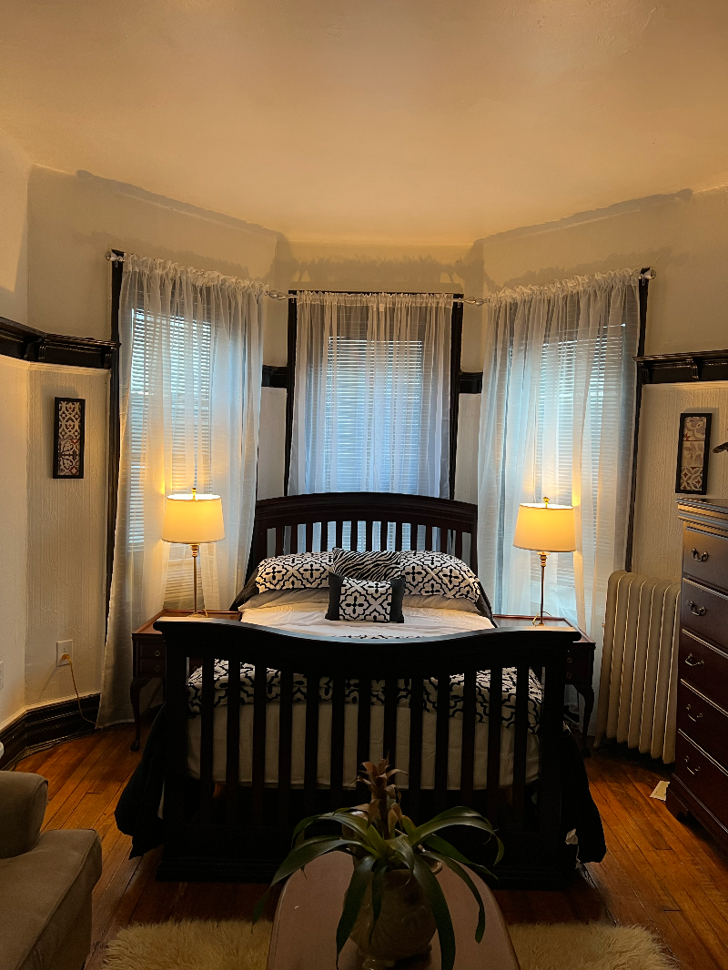 Cozy Fully Furnished Studio Apt in Crown Heights - Photo 10