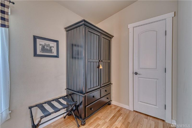 Inn at Saltar's Point Suite 1 - Photo 6