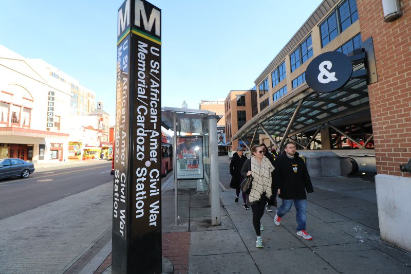 Vibrant U Street next to Metro - Photo 4