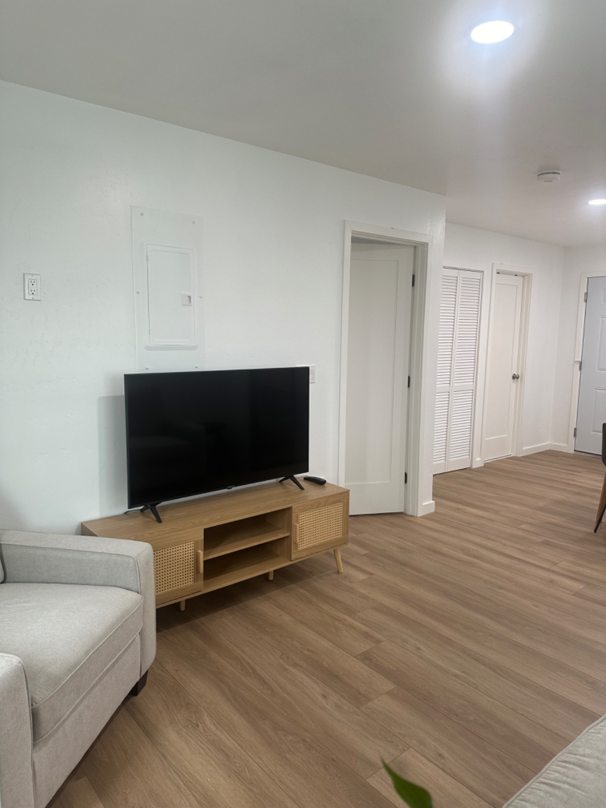 Cozy Cottage in Central San Diego - Photo 2