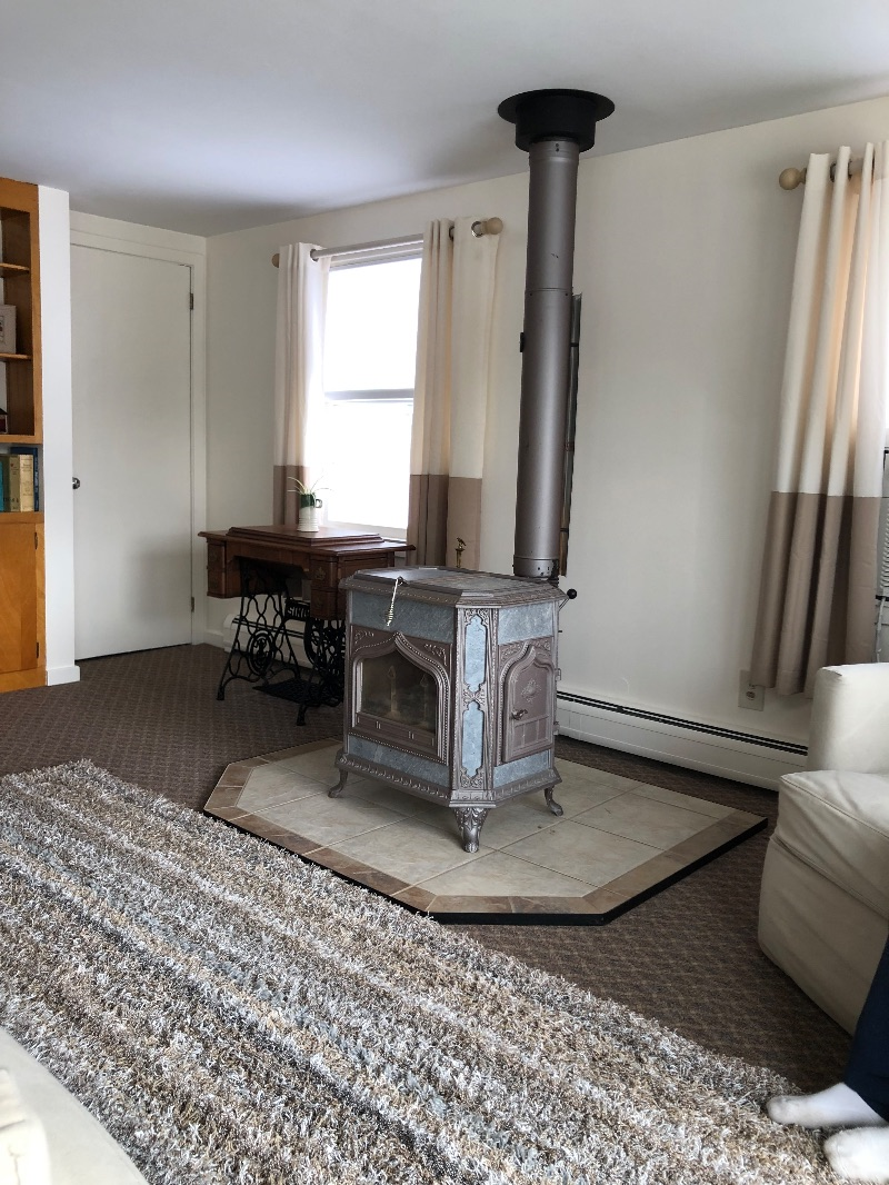 Cozy Quiet Getaway - Photo 3