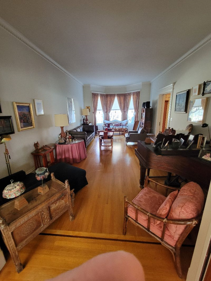 Beautiful room in Victorian home. Walking distance from UCSF and Saint Marys hospitals. - Photo 2