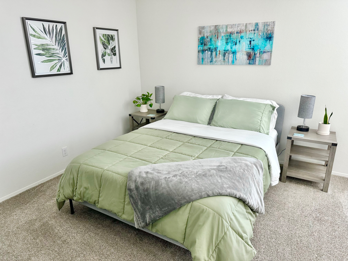 Spacious Room in Mission Valley - Photo 1