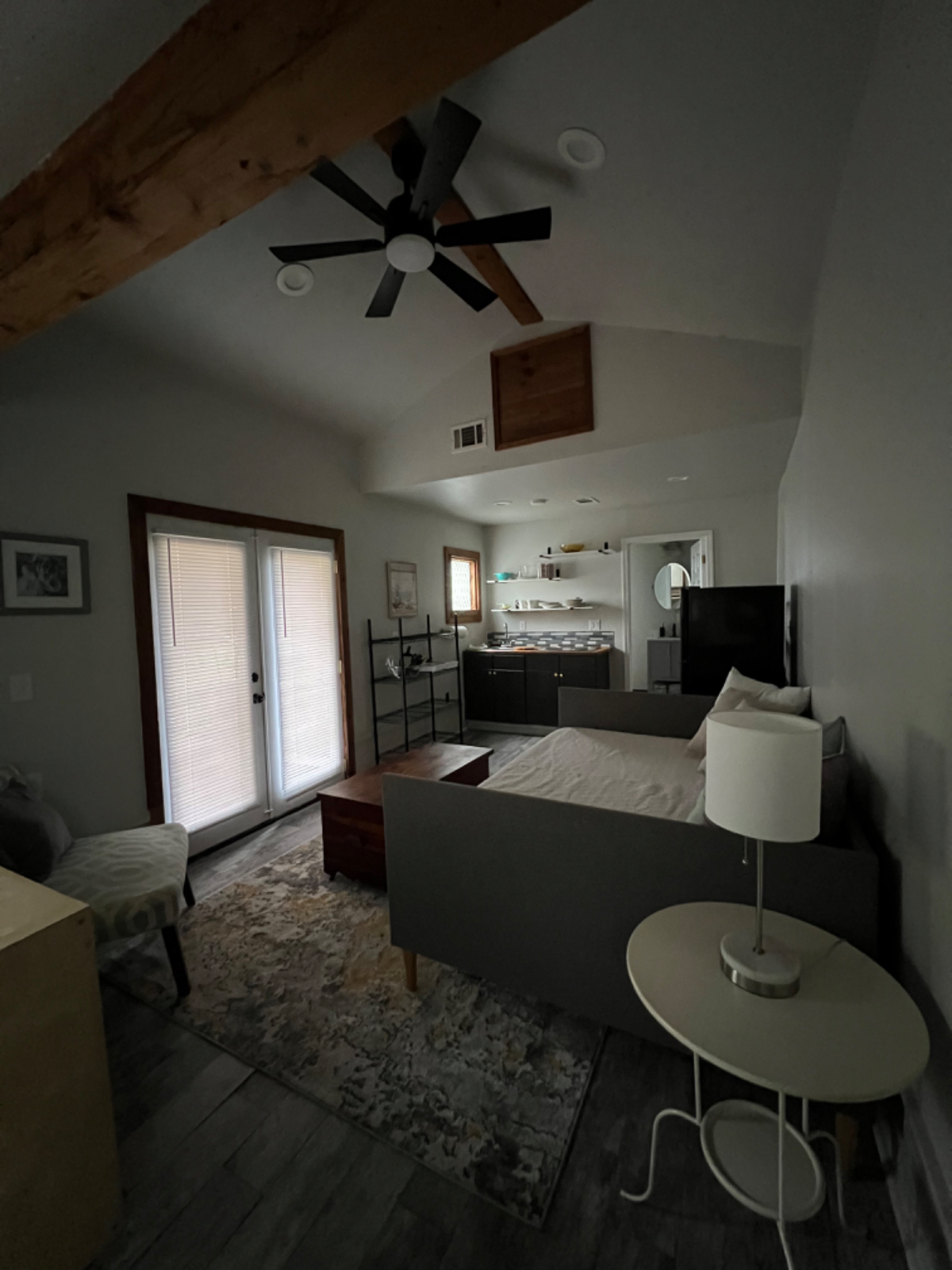 Cottage studio w/ private entrance